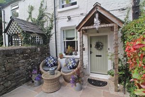 Entrance Porch- click for photo gallery